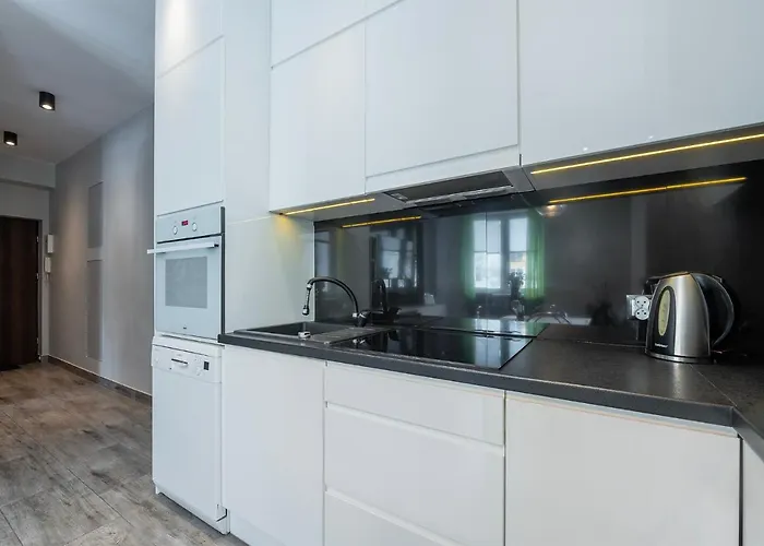 Hillwood Apartment