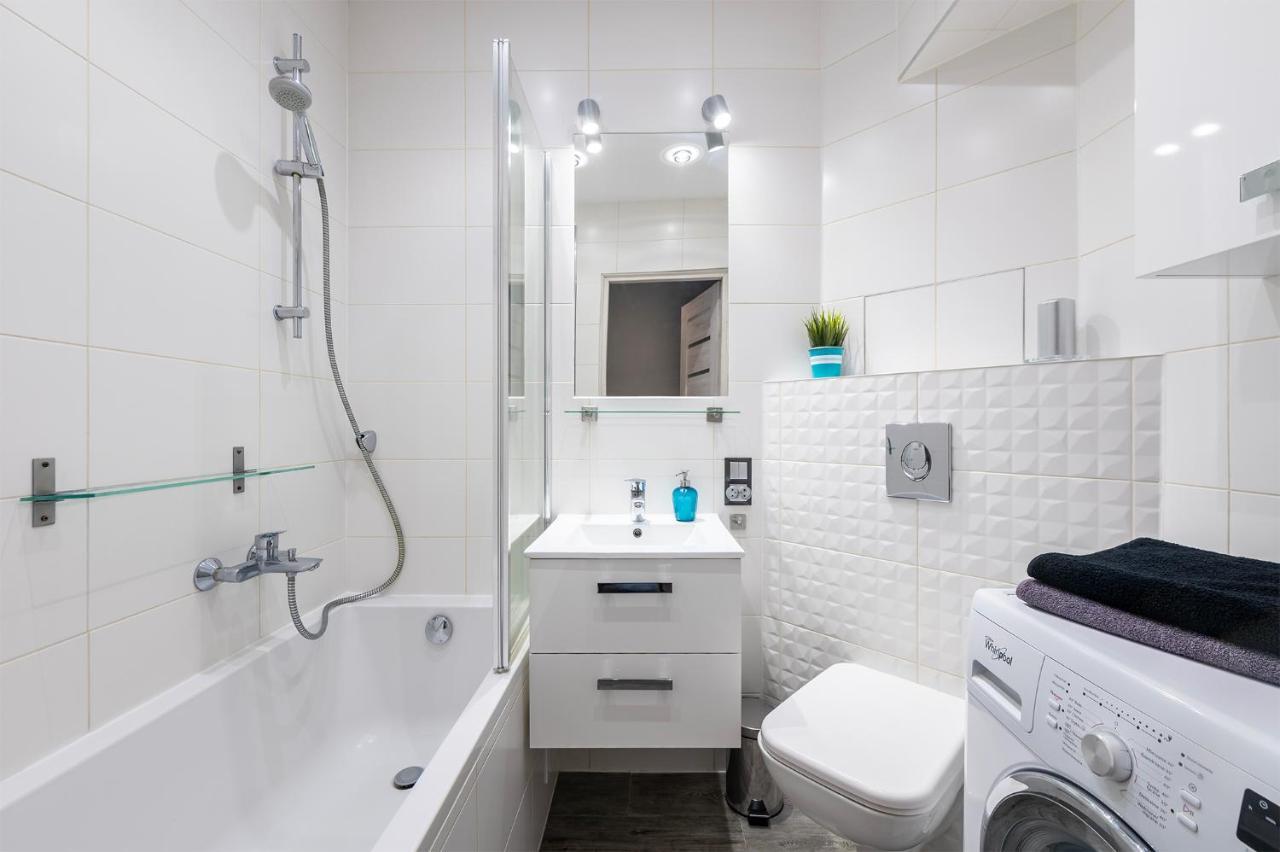 Hillwood Apartment